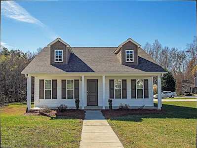 222 Santa Fe Circle Thomasville, NC 27360