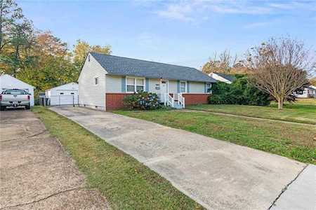 223 Cynthia Dr Hampton, VA 23666