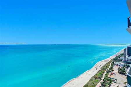 4779 Collins Ave #3201/3202 Miami Beach, FL 33140