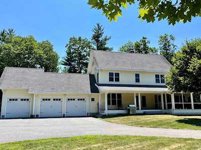 1 Patterson Circle Brentwood, NH 03833