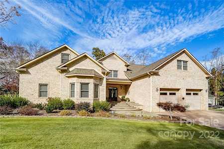 5971 Johnson Rd Lake Wylie, SC 29710