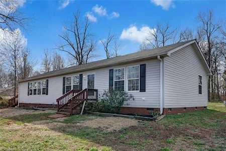 2973 Little Creek Road Thomasville, NC 27360