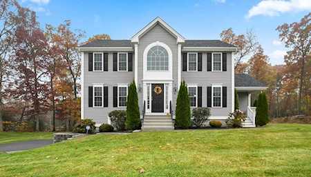 6 Autumn Gate Circle Millbury, MA 01527