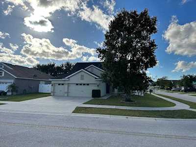 8904 Southern Charm CIRCLE Brooksville, FL 34613