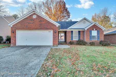 8104 Eagles Crest Ct Louisville, KY 40291