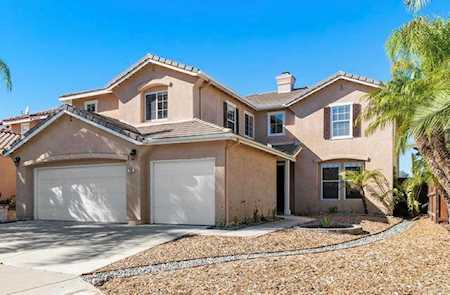 752 Via Cafetal San Marcos, CA 92069
