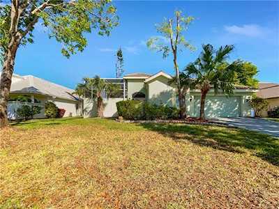 9896 Mar Largo Cir Fort Myers, FL 33919