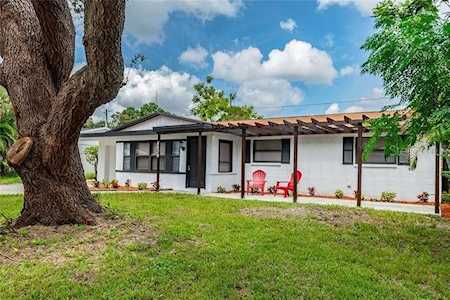 8539 77th Ave Seminole, FL 33777
