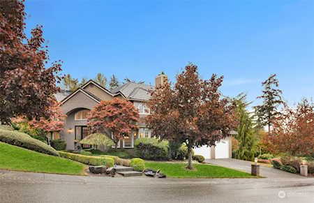 6124 155th Place SE Bellevue, WA 98006