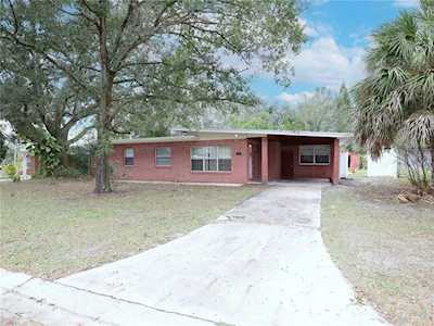 8604 Grandview Dr Temple Terrace, FL 33617