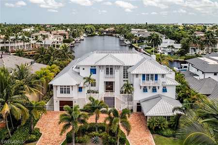 481 S 21St Ave Naples, FL 34102
