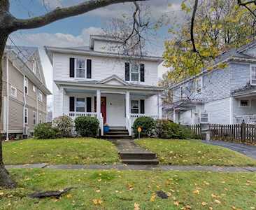 4 Manor St Worcester, MA 01602