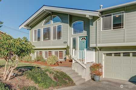 2919 Viewmont Place Camano Island, WA 98282