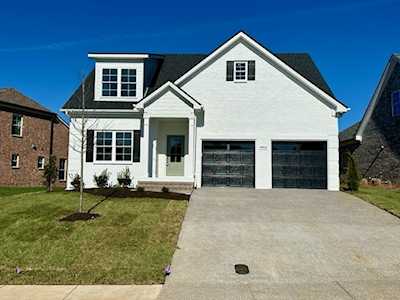 4408 Attleboro Dr Murfreesboro, TN 37128