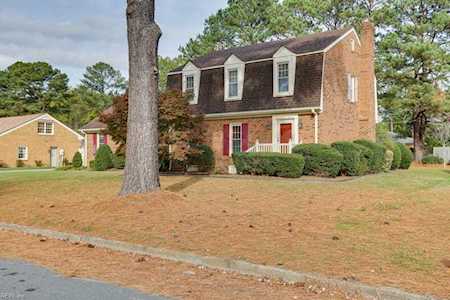 3313 Meadowbrook Ln Chesapeake, VA 23321