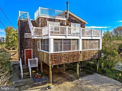 15 8th St W Barnegat Light, NJ 08006