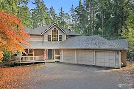 10442 Leeway Ave Silverdale, WA 98383