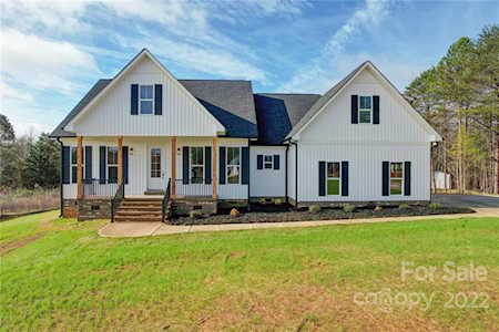 4282 Brandy Creek Ct Clover, SC 29710