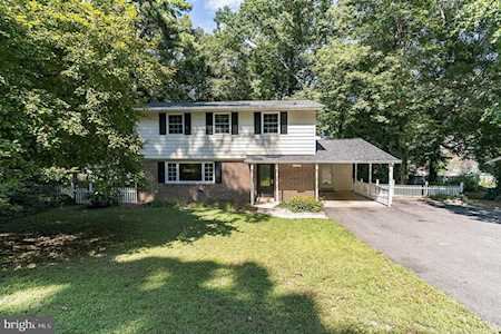 5828 Long Beach Dr Saint Leonard, MD 20685