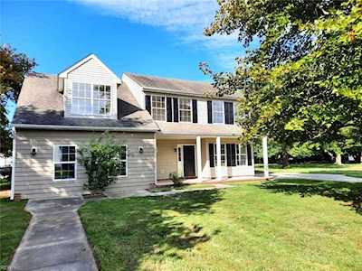 29343 Deer Trl Courtland, VA 23837