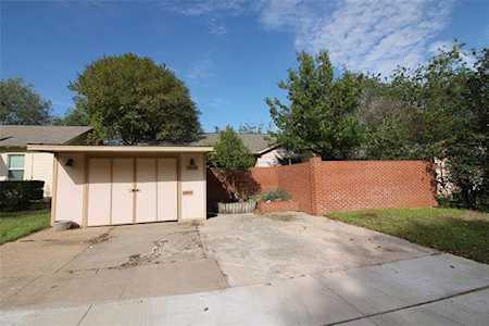 5828 Locke Avenue Fort Worth, TX 76107