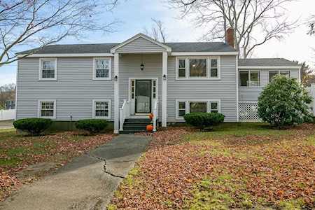 6 Meadow Pkwy Franklin, MA 02038