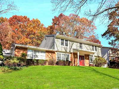 Commack Real Estate - Homes for Sale in Commack