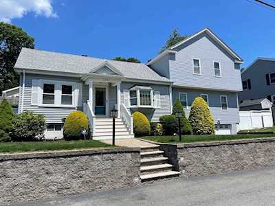 102 Arborway Drive Braintree, MA 02184