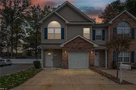 571 Old Colonial Way Newport News, VA 23608