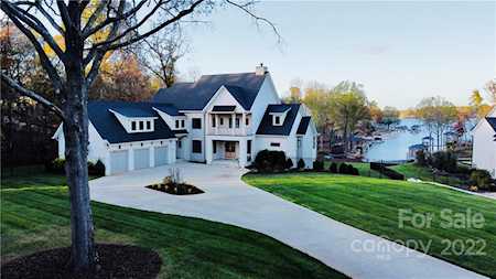 20911 Cinnamon Tree Ln Cornelius, NC 28031
