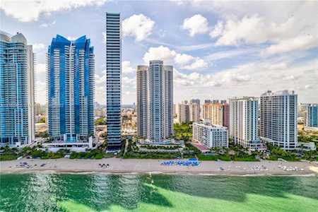 17201 Collins Ave #3708 Sunny Isles Beach, FL 33160