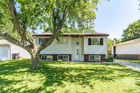 130 Meadow Ln Washington, IL 61571