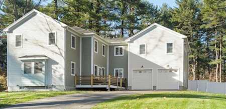 7 Abbott Rd North Reading, MA 01864