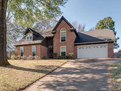 1035 Red Fox Cv Memphis, TN 38018