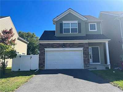 2139 Huntington Ln Easton, PA 18040