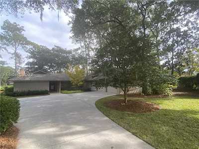 15 Willow Oak Rd Hilton Head Island, SC 29928