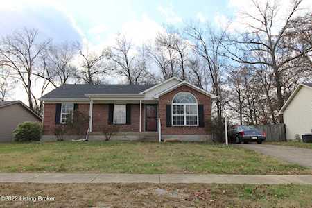 307 River Oaks Dr Shepherdsville, KY 40165