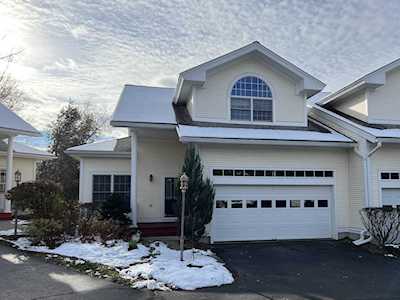 22 Baycrest Dr South Burlington, VT 05403