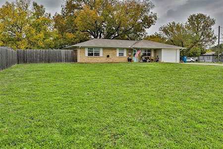 301 W Fm 902 Collinsville, TX 76233