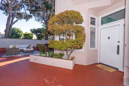 5212 Renaissance Ave San Diego, CA 92122