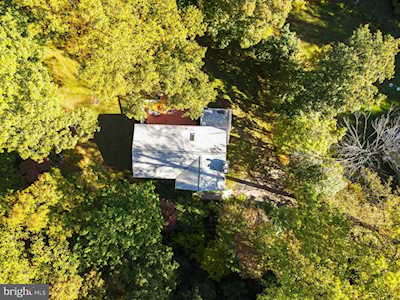 611 Northern Spy Dr Linden, VA 22642