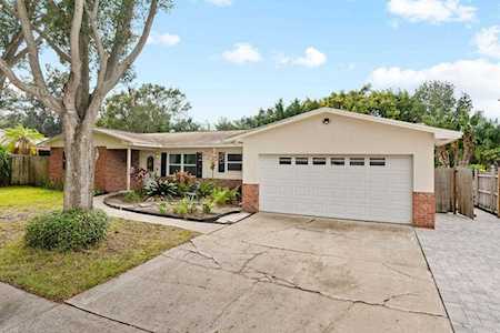 9056 136th St Seminole, FL 33776