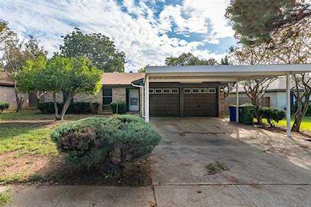 5904 Robin Drive Watauga, TX 76148
