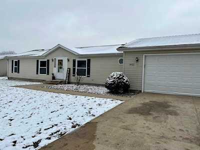 1822 N Brook Boulevard Warsaw, IN 46582
