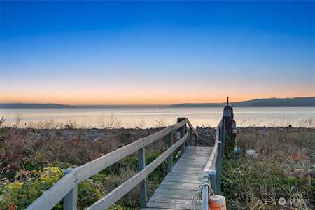 23003 Marine View Dr S #B202 Des Moines, WA 98198