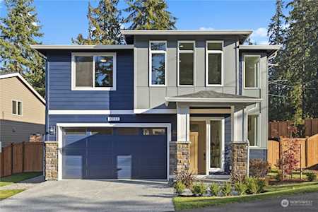 8711 240th St SW Edmonds, WA 98026