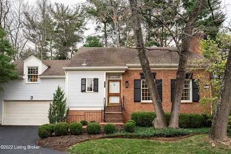 5207 Indian Woods Ct Louisville, KY 40207