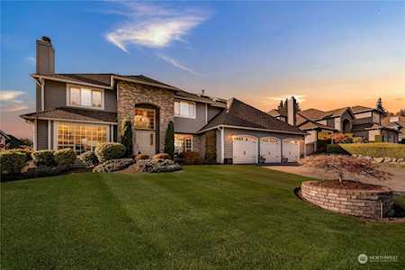 6649 156th Ave SE Bellevue, WA 98006