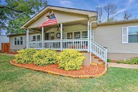 307 Graves Circle Pottsboro, TX 75076