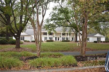 7002 Quail Hill Rd Charlotte, NC 28210